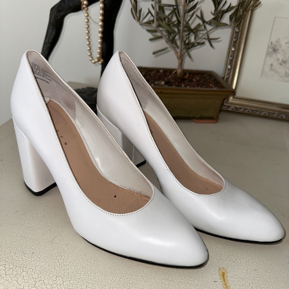 White pointed chunky heels